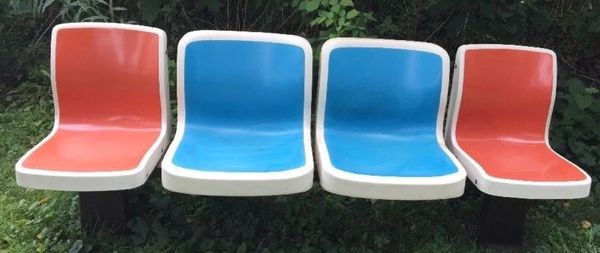 Vintage Brunswick 1960s Bowling Alley Chair Fiberglass Shell 4 Seater W Base Entire Unit Is 17 H Seat X 31 H Seat X Total Length 77 L X 18 5 Dept