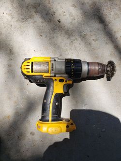 Dewalt dcd950 1-18 volt xrp and charger