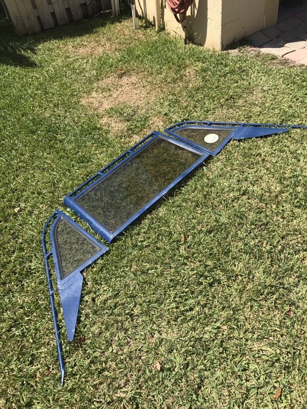 Mako 231 windshield for Sale in Homestead, FL OfferUp