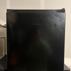 HiSense Mini Fridge