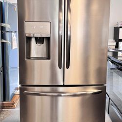Refrigerator 70 High By 36 Wide In Good Condiction Works Perfectly 1216 Hartford Turnpike Vernon CT 