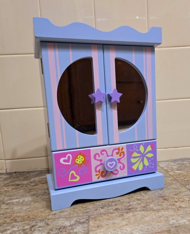 GIRLS WOODEN PAINTED JEWELRY BOX 