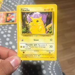 Pikachu Pokemon Card 