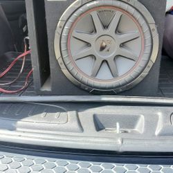 Kicker 10" SUB  with Boss Amp