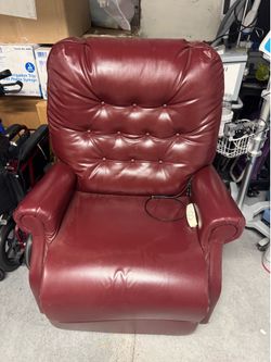 Stand assist soda chair