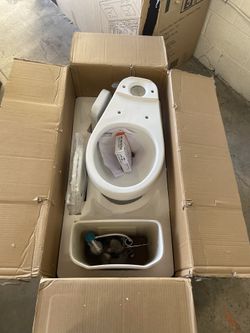HOROW Best 2 Piece Toilet Round Skirted Toilet Model HWTT-R01S 