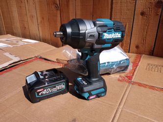 XGT 40V Impact Makita GWT02 Batt. + Char