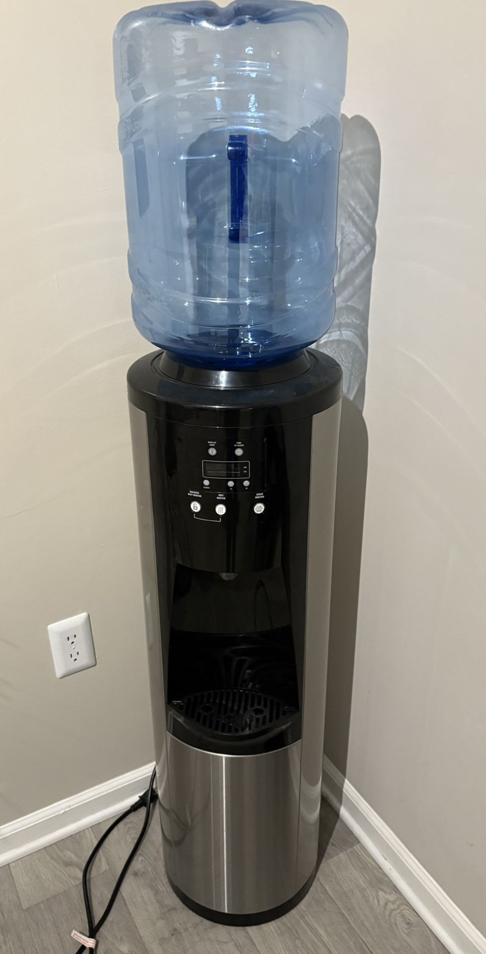 Water Dispenser