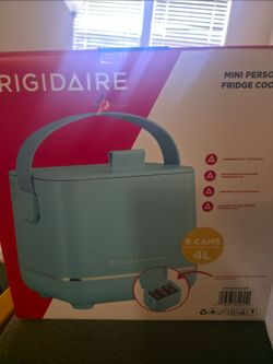 Frigidaire Mini Personal Fridge Cooler 4L Blue