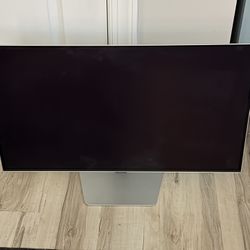Samsung G80SD 4K Smart Monitor (DisplayPort /2 HDMI)