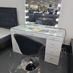 Vanity 