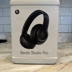 Beats Studio Pro Wireless Noise Cancelling Headphones NEW