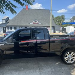 2006 Harley Davidson Truck