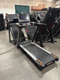 Lifesmart TM4500 incline treadmill with running and automated folding commercial belt