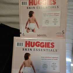 Huggies Diapers Size 5 NEW 