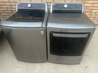 LG Washer and Dryer Set