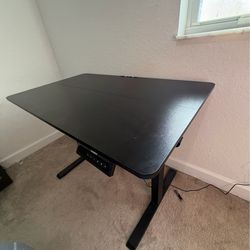 Electric Standing Desk – Like New