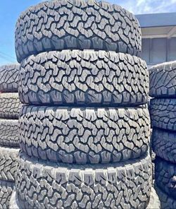 265/75/16 bfgoodrich 📍📍 Vendo un set de llantas con 80% de vida las 4 📍🌟