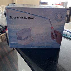 FLOSS WITH h2ofloss
