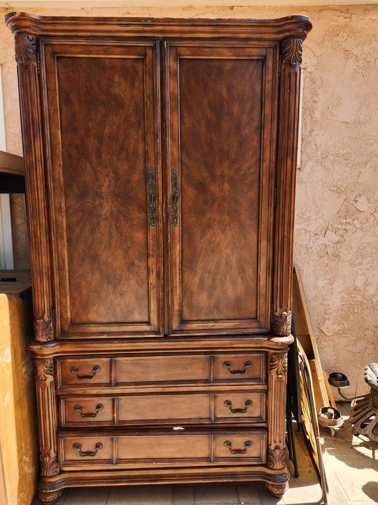 Armoire