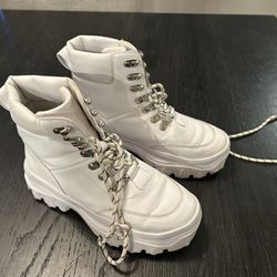 White ankle boots with laces size 7.5 