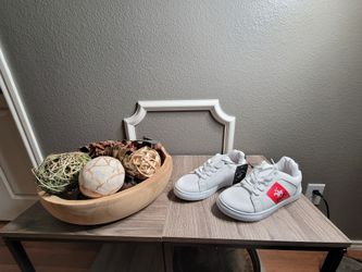 (((NEW WITH TAGS)))
BEVERLY HILLS POLO CLUB Women's