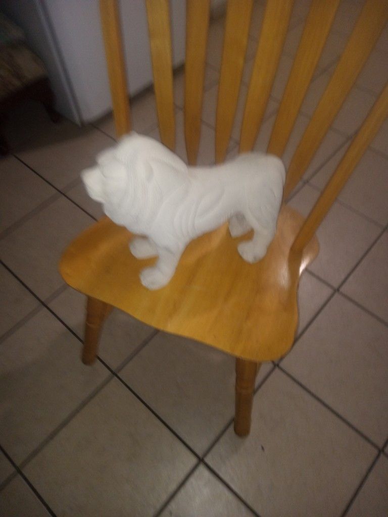 Lion Sculpture