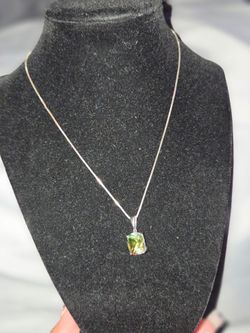 Sterling silver necklace green alexandrite 16" box chain