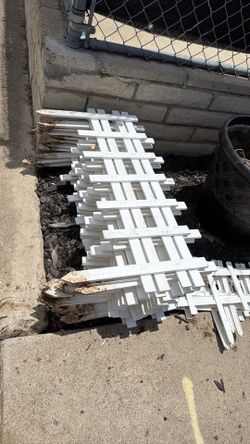 White picket fence pieces