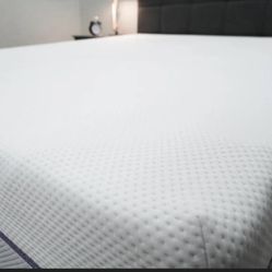 Purple King Mattress With Adjustable Bed Frame 