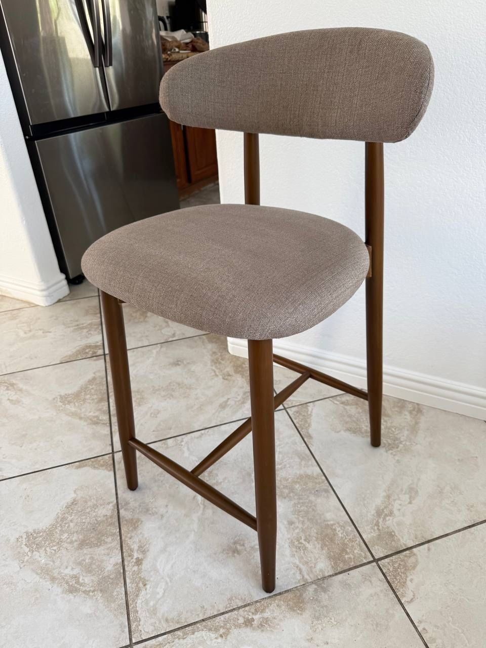 COLAMY Upholstered Counter Height Bar Stools. Set of 1 . camel .