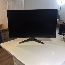 MSI Curved Monitor 27"