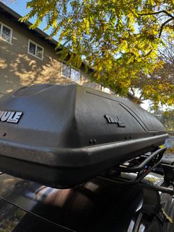 Thule Classic Rooftop Cargo Box