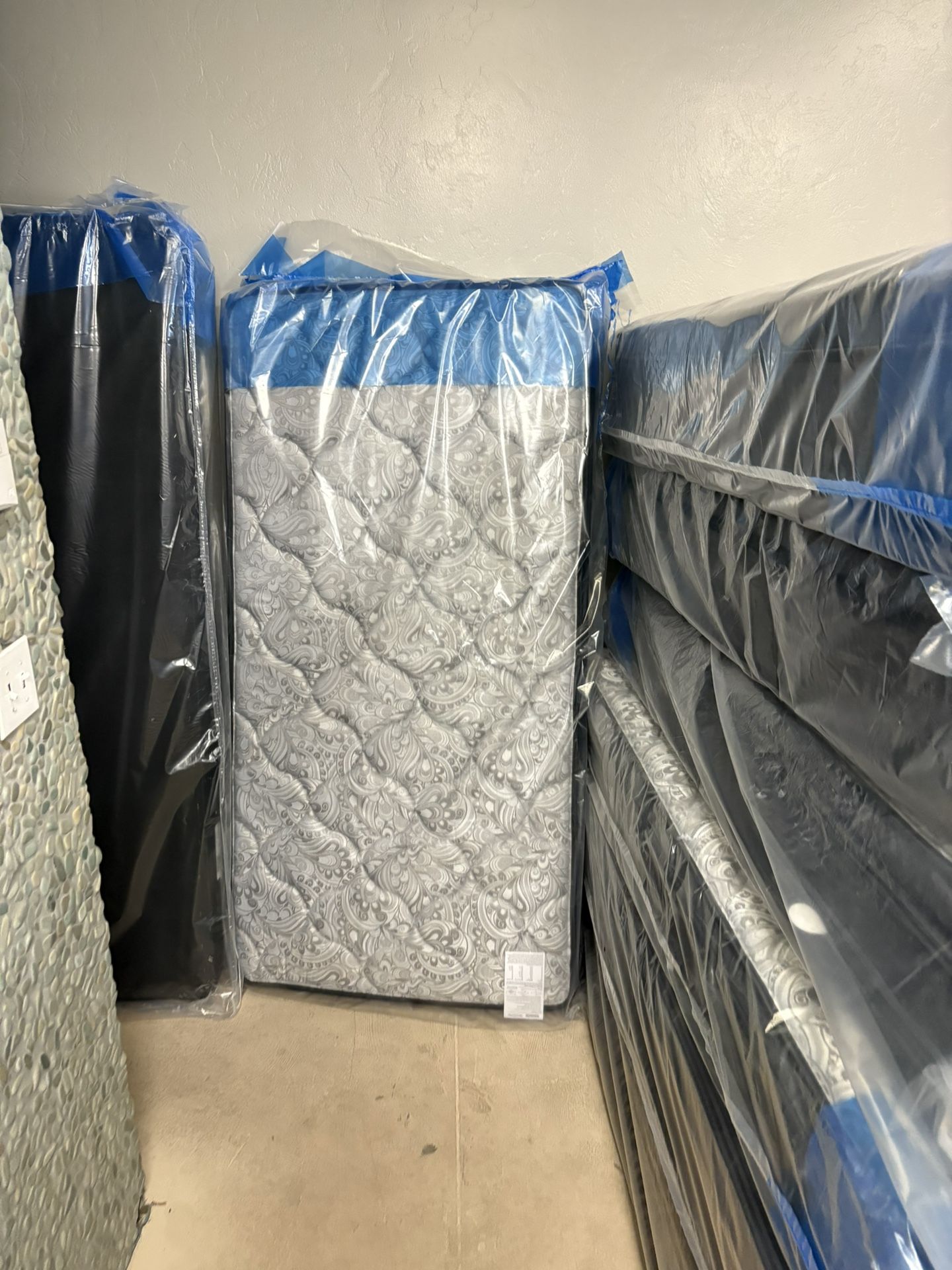 Mattress Sale Twins $100 Queens $200