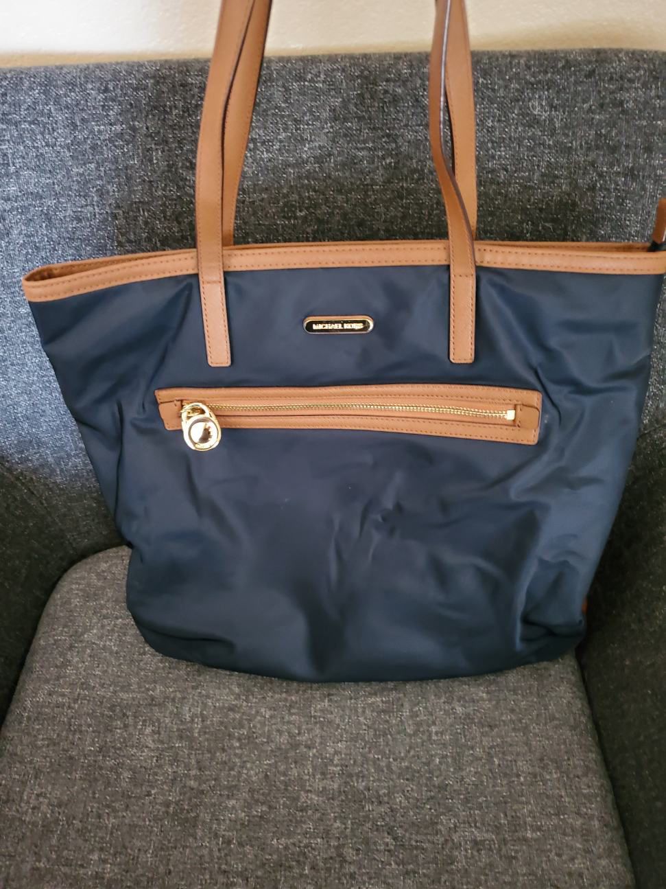 Michael Kors Tote Purse for Sale in Concord, CA - OfferUp
