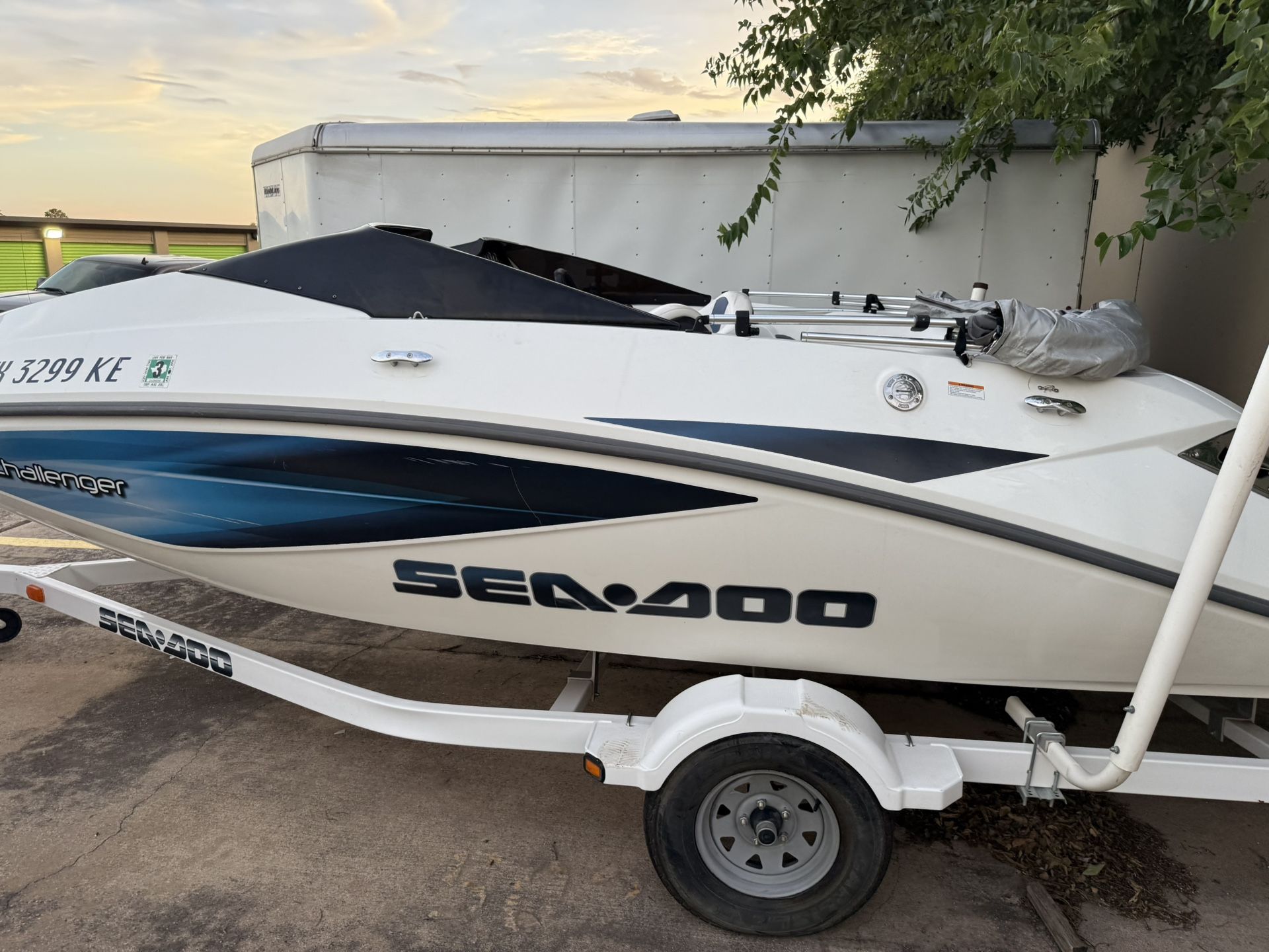 Sea-Doo Challenger, White