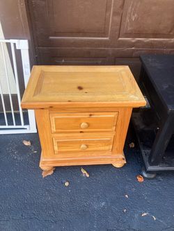 Wood night stand