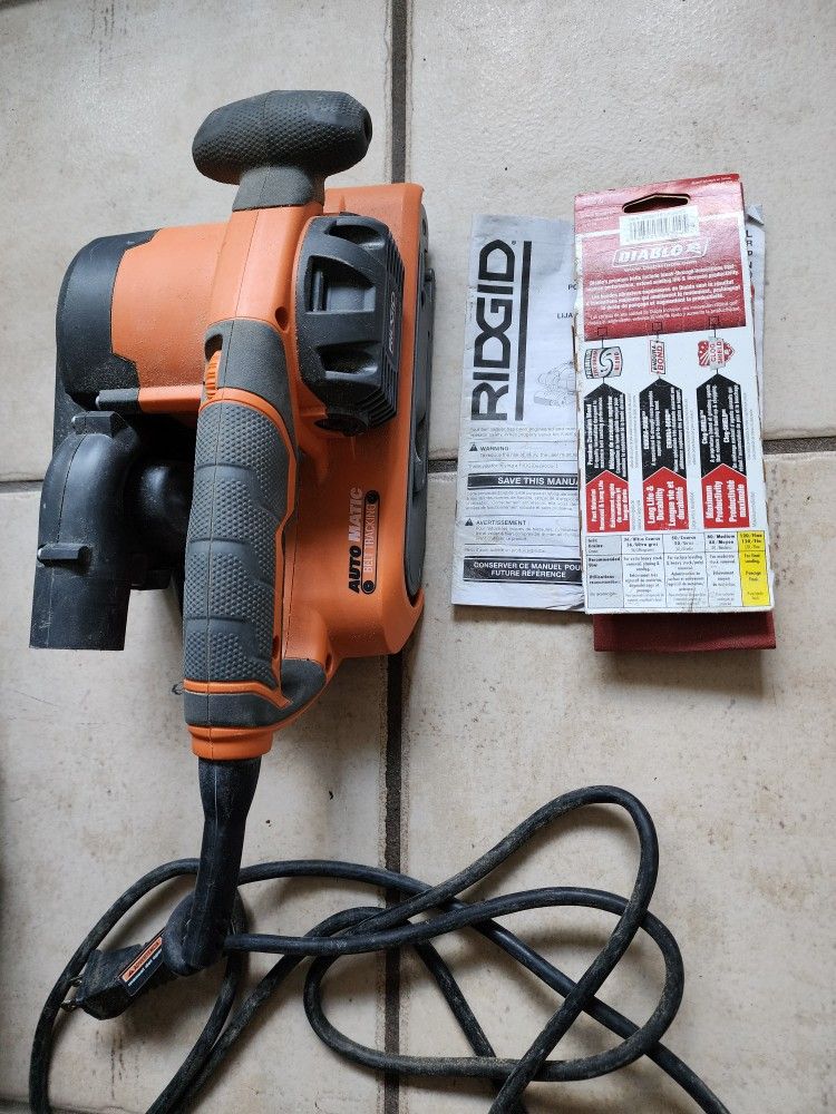 Rigid R2740 Belt Sander