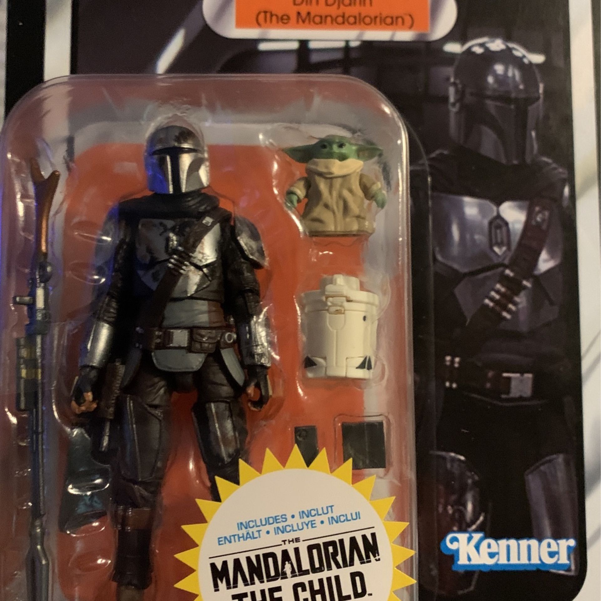 Star Wars Mandalorian + The Child Action Figure