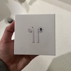 Airpods 2nd Generation (New never unboxed)