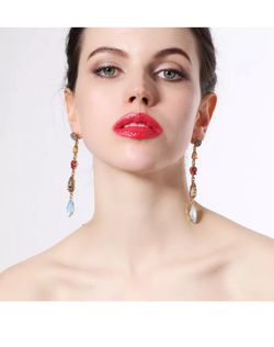 Betsey Johnson Rhinestone Beautiful Opal Fire Dangle Water Drop Earrings