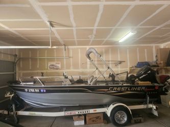 2005 Crestliner Aluminum Fishing Boat 16.ft