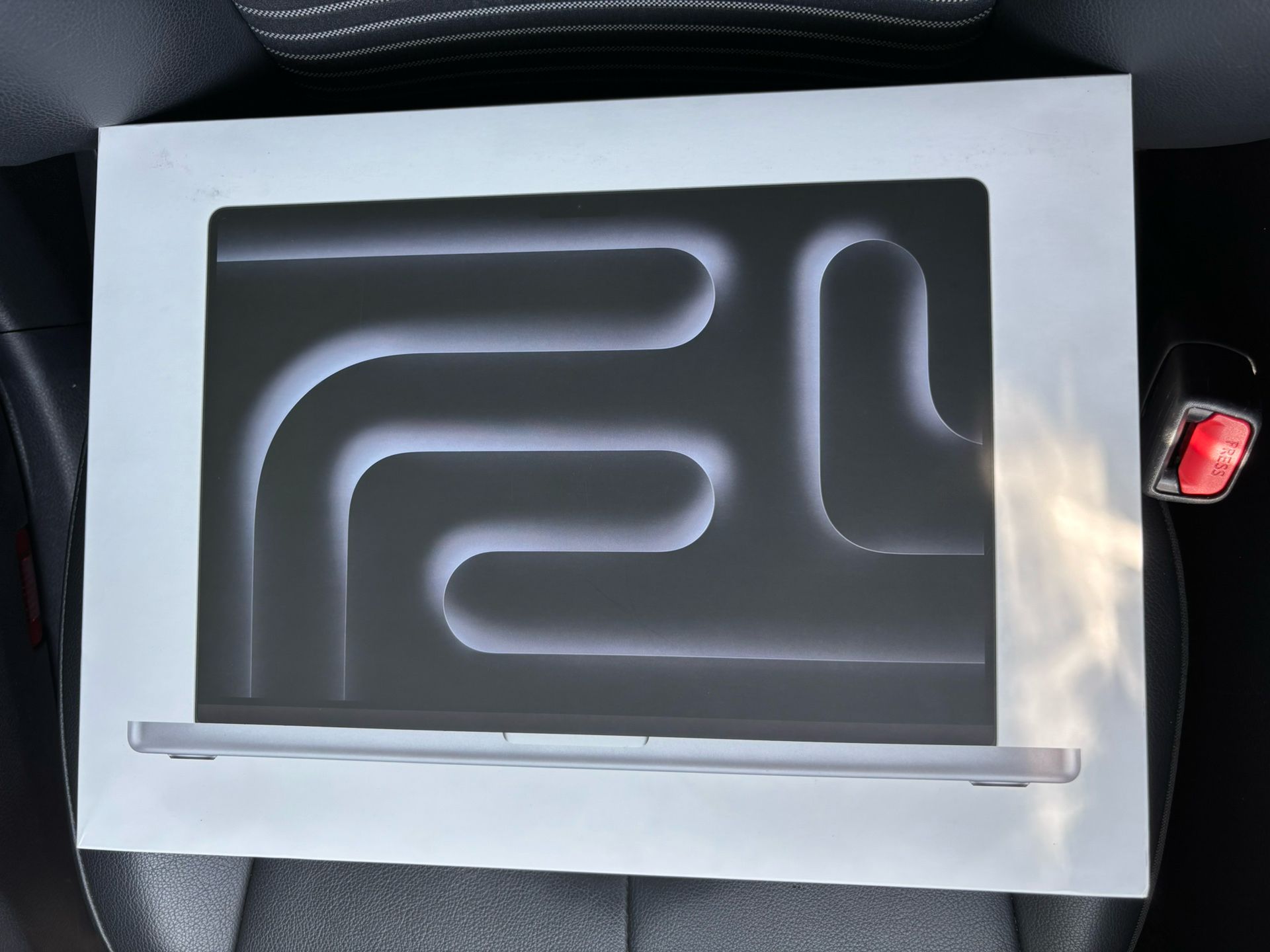 macbook pro 16”