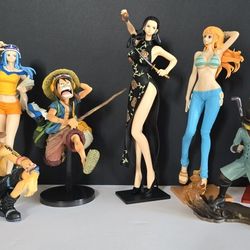 One Piece Figures,  PVC,  No Boxes. 7 Figurines.