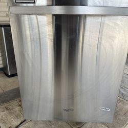 Whirlpool gold series dishwasher.