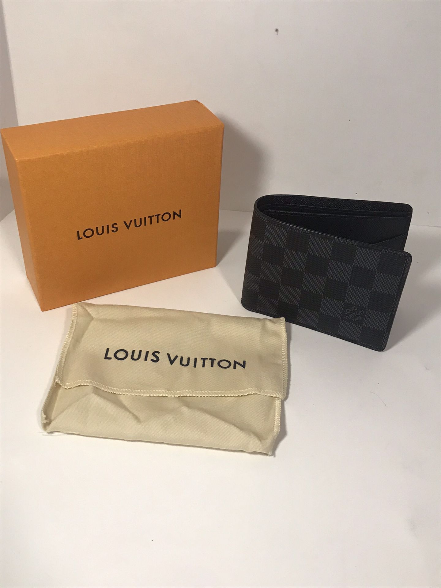 Louis Vuitton Damier Wallet **XMAS SALE!!