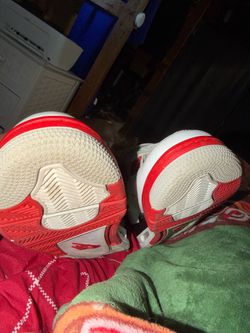 Used Fire red 4s (with box)