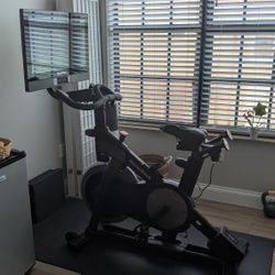 NordicTrack S27i Home Studio Bike