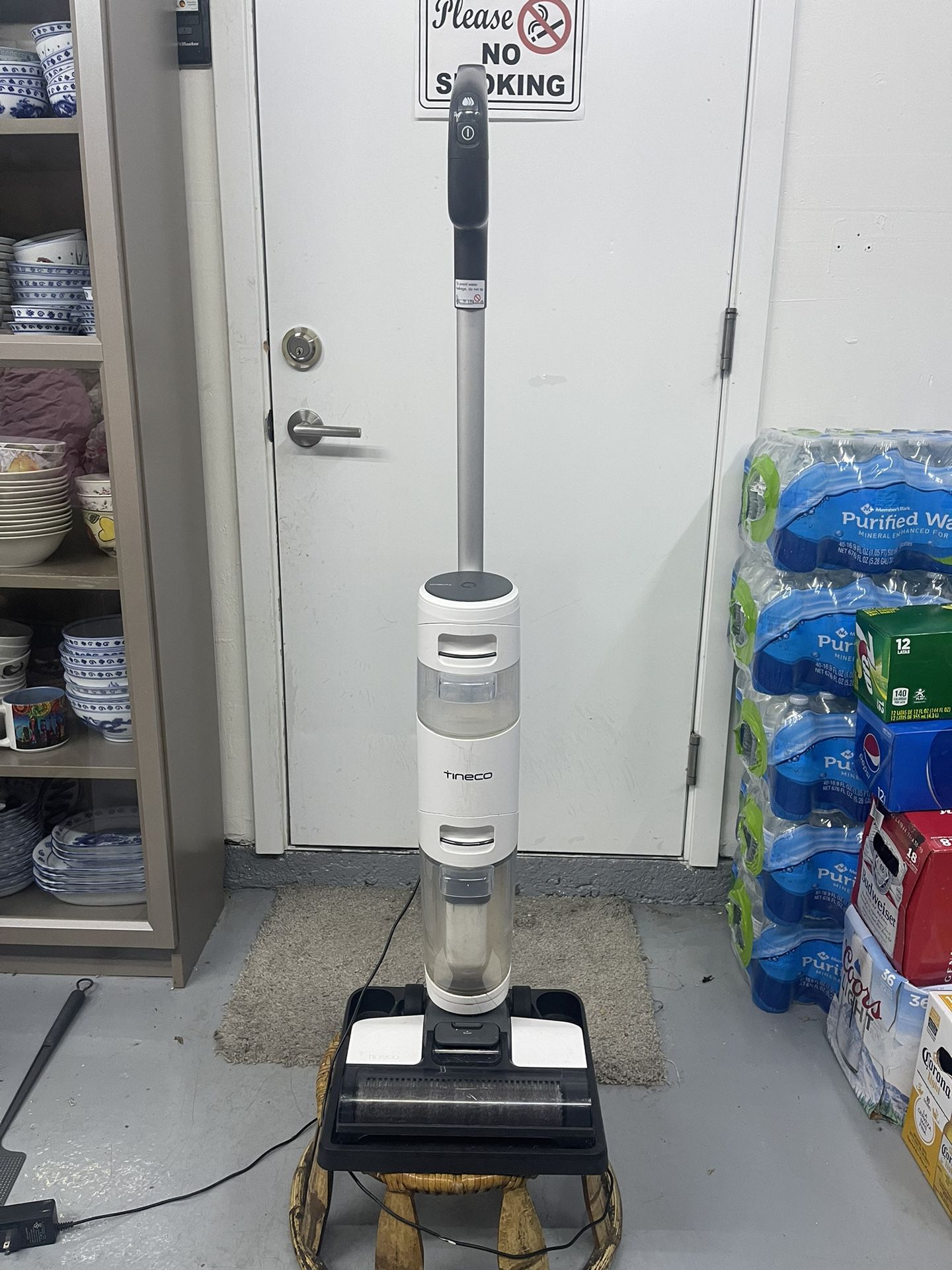 Tineco iFLOOR 3 Breeze Complete Wet Dry Vacuum Cordless Floor Cleaner and  Mop One-Step Cleaning for Hard Floors for Sale in Sacramento, CA - OfferUp