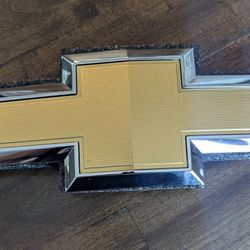 Chevrolet Front Grill Bowtie (See Fits In Description)